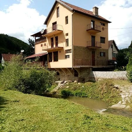 Guesthouse Smiljanic Slavkovica Exteriér fotografie
